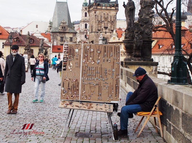 Сувениры и украшения из Праги - фото и цены