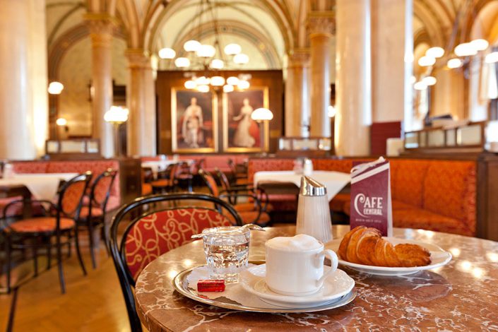 Кофейни мира: «Централь» в Вене