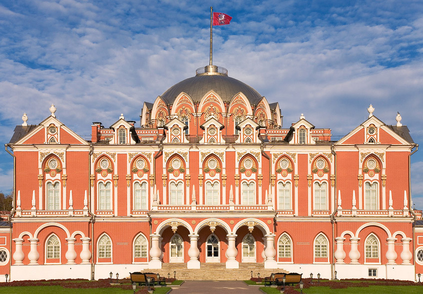 Петровский Путевой дворец, Москва — экскурсии, как добраться