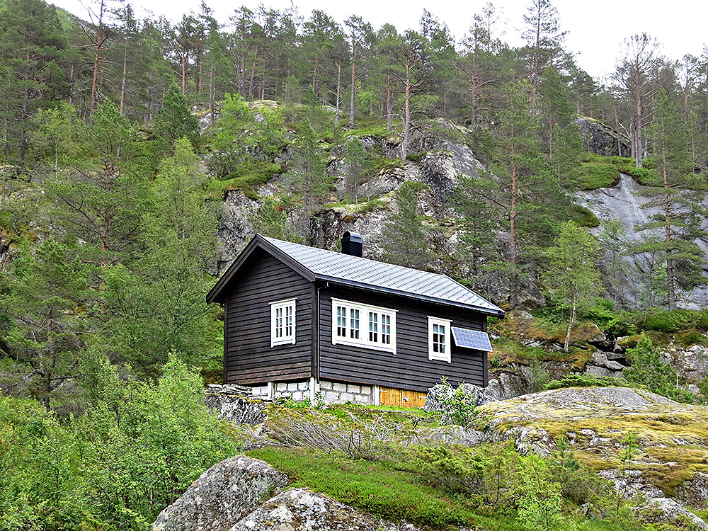 Один из домиков фермы Хьюседален, Норвегия