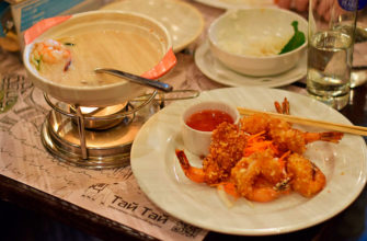 Уличная еда Сингапура: что попробовать из блюд и напитков