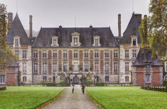 Замки вокруг Парижа: 10 дворцов и парков в двух часах езды