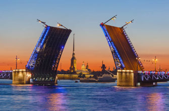 Дворцовый мост, Санкт-Петербург