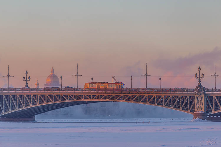 Навигация в Санкт-Петербурге зимой