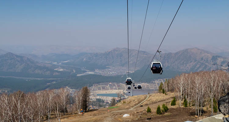 Курорт Манжерок, Алтай, апрель