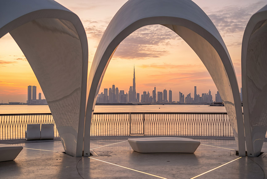 Набережная Dubai Creek на закате