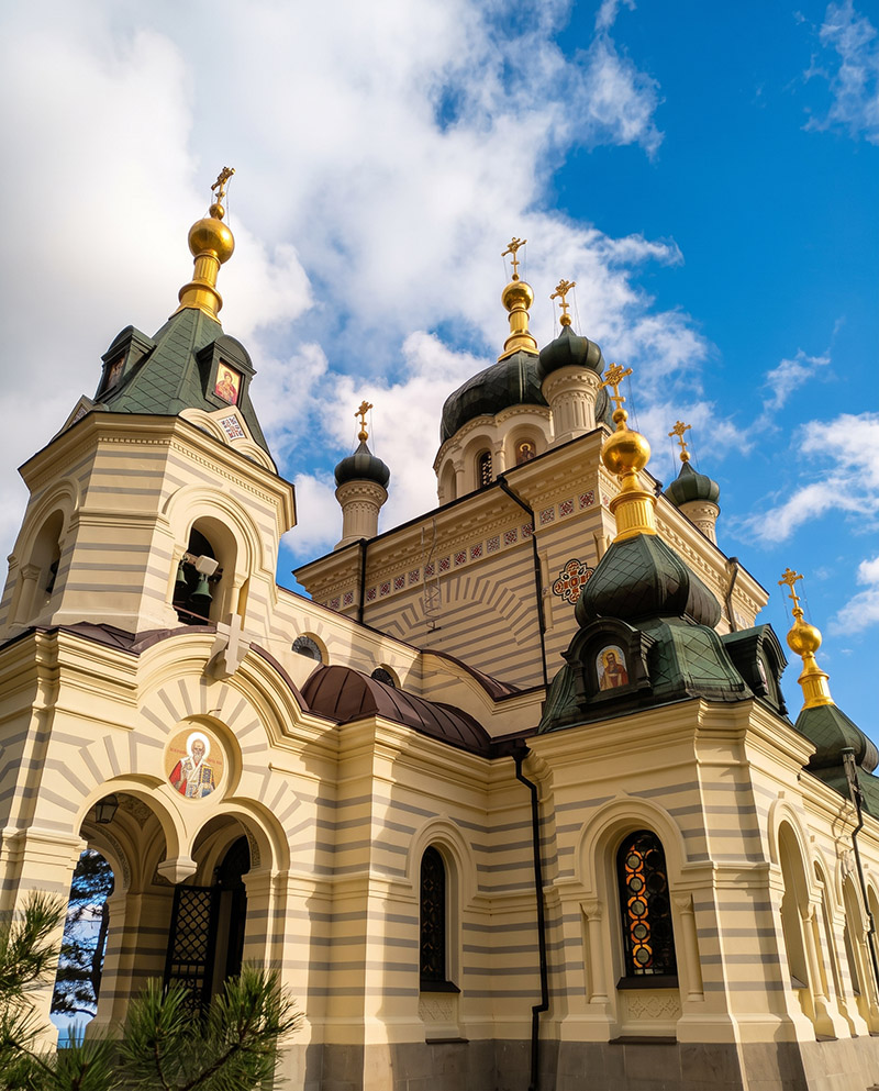 Форосский храм в облачную погоду